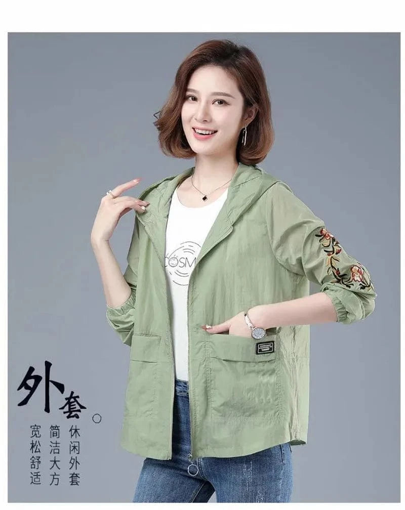 Spring Thin Short Mom Jacket Women 2025 New Breathable Sun Protection Clothing Femme Middle-Aged Mom Summer Sun Protection Shirt