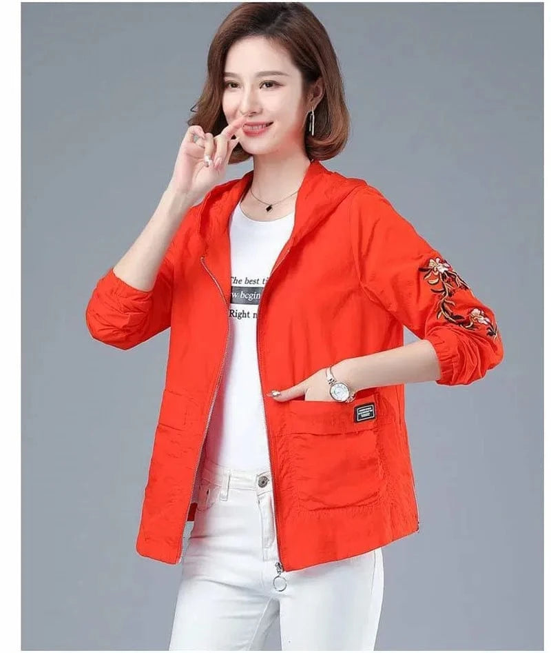 Spring Thin Short Mom Jacket Women 2025 New Breathable Sun Protection Clothing Femme Middle-Aged Mom Summer Sun Protection Shirt