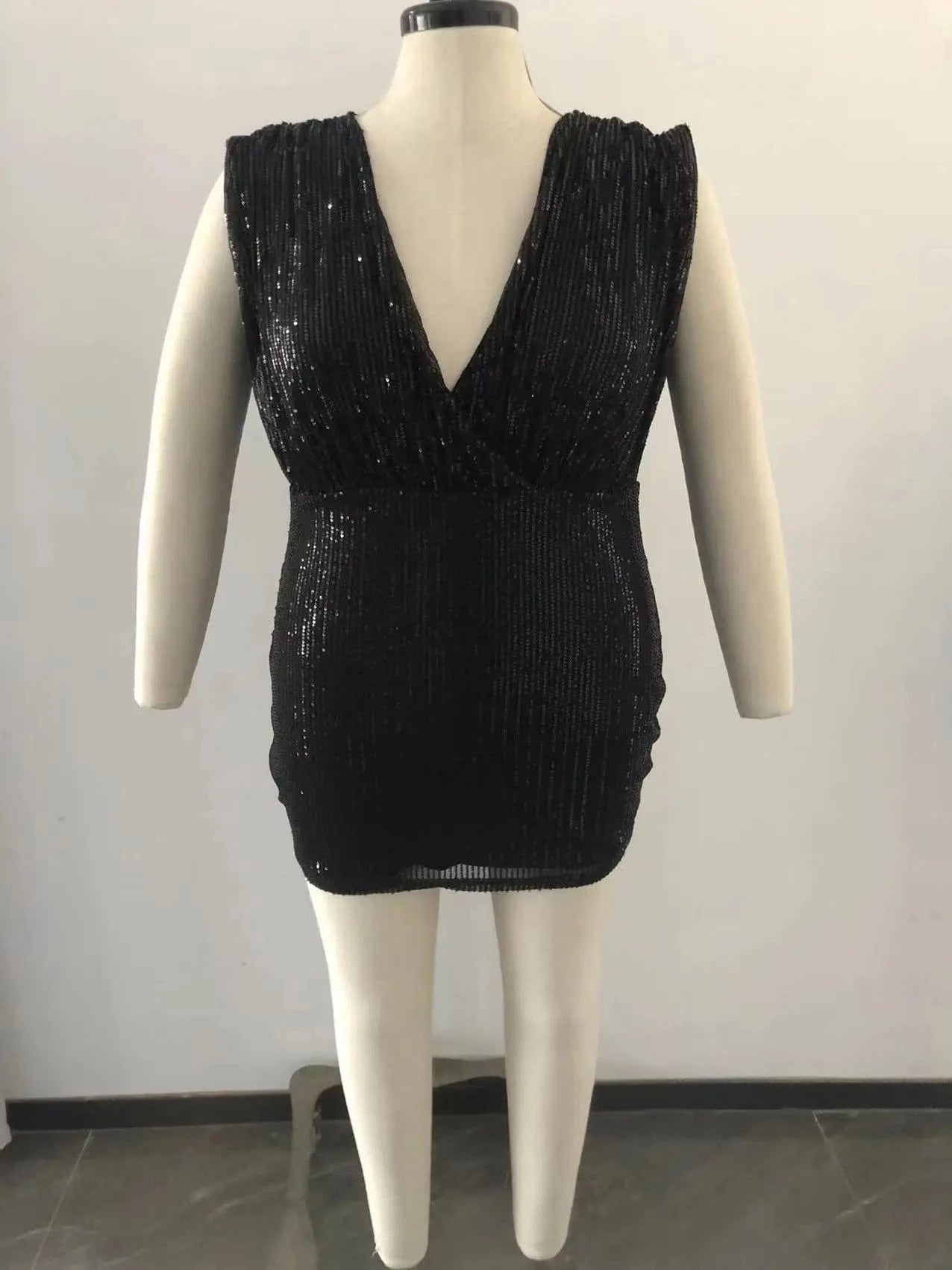 Summer Wear Plus Size Sequins Dress for XL-5XL Women Clothing Solid Sexy V-neck Plus Size Women Dress