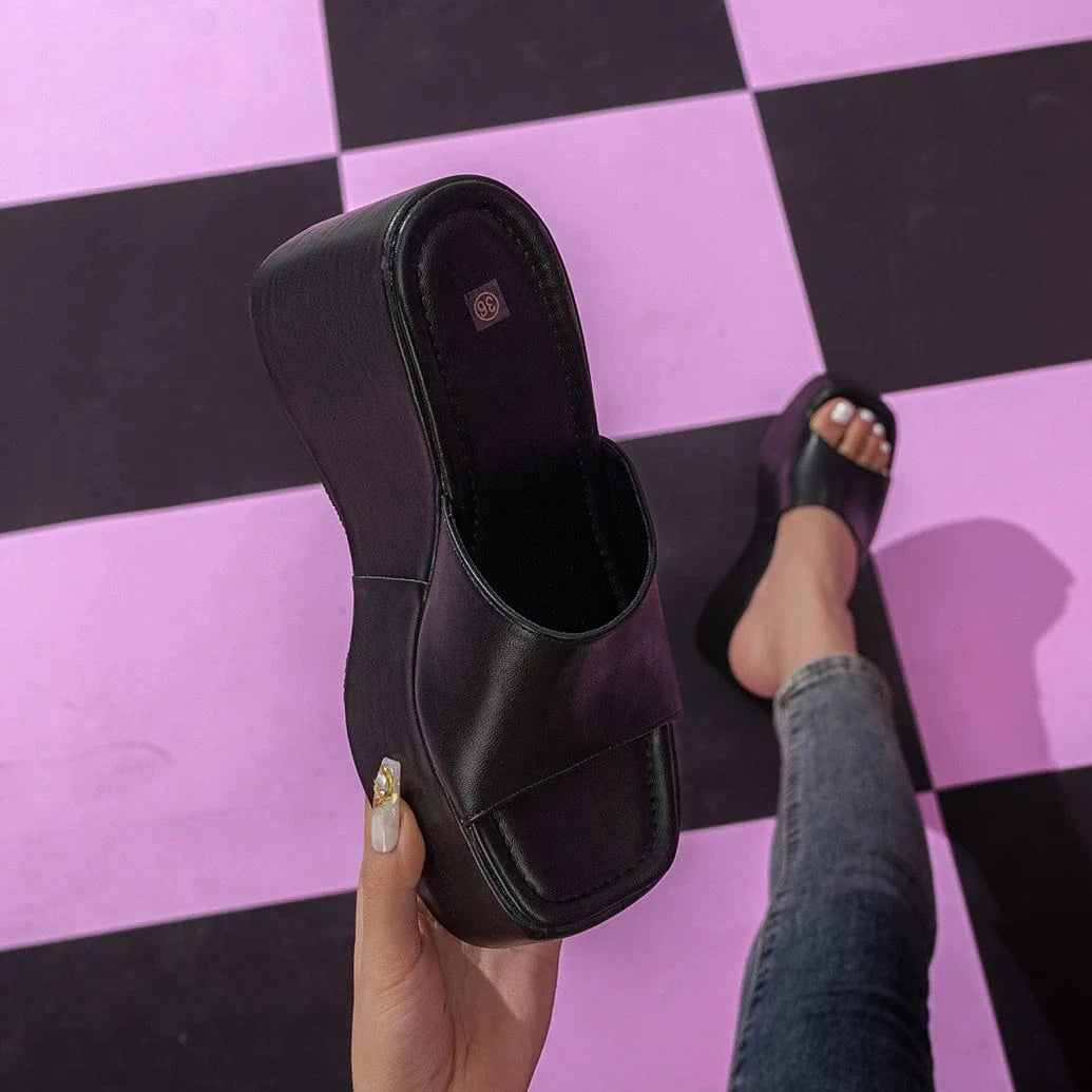 supply Europe and the United States high heel heightening fish mouth runway show outdoor fashion buckle plus size British style