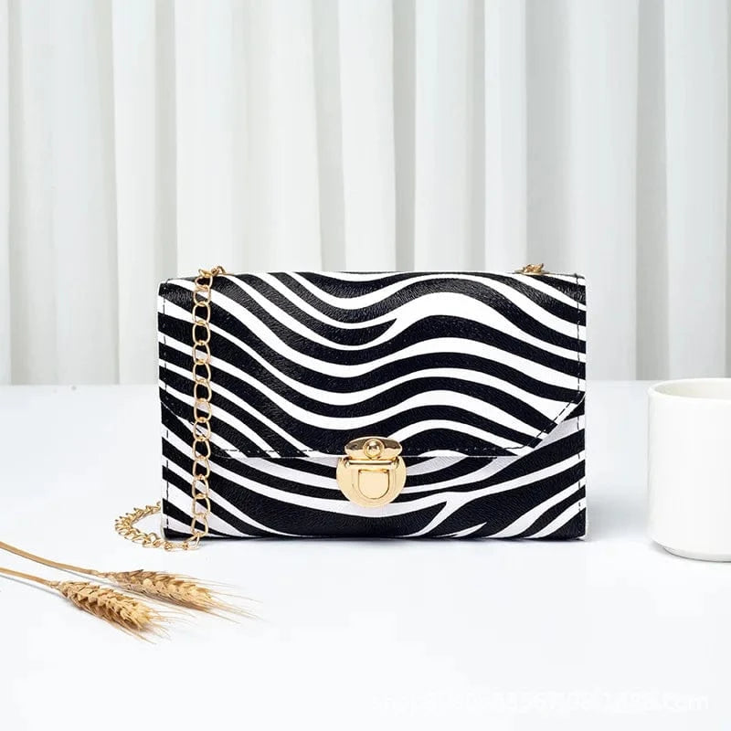 The New 2024 Mini Leopard Print Bag Vintage Chain Single Shoulder Crossbody Handbag Women's Small Square Zebra Mobile Phone Bag