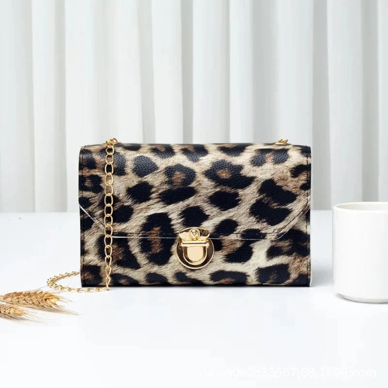 The New 2024 Mini Leopard Print Bag Vintage Chain Single Shoulder Crossbody Handbag Women's Small Square Zebra Mobile Phone Bag