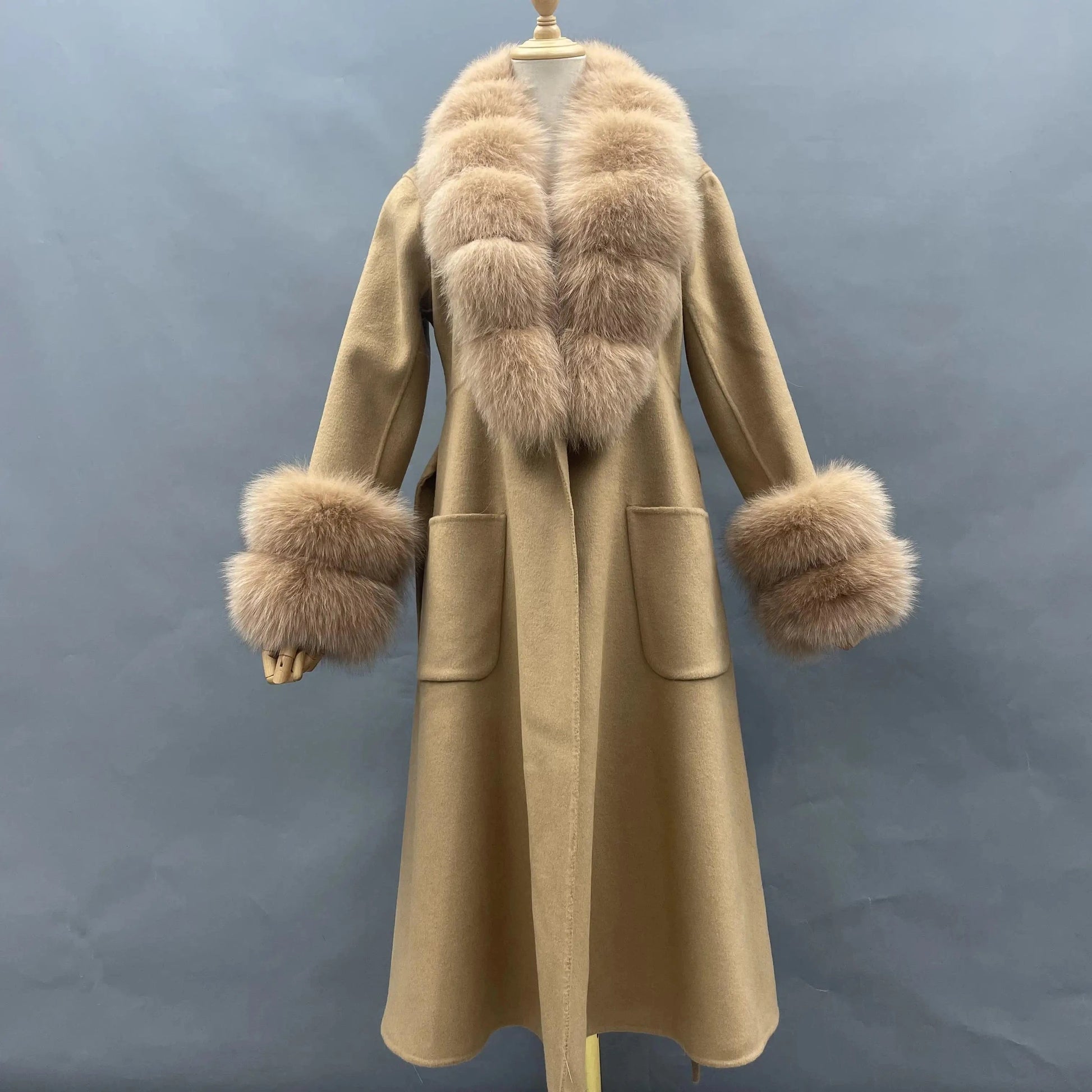 Top Quality Long Cashmere Wool Coat With Fur Collar