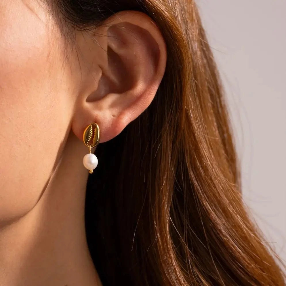 TRENDY / E2113 E2113 18k Stainless Steel Gold Plated Freshwater Pearl Pendant Earring Delicate Shell Design Drop Earring