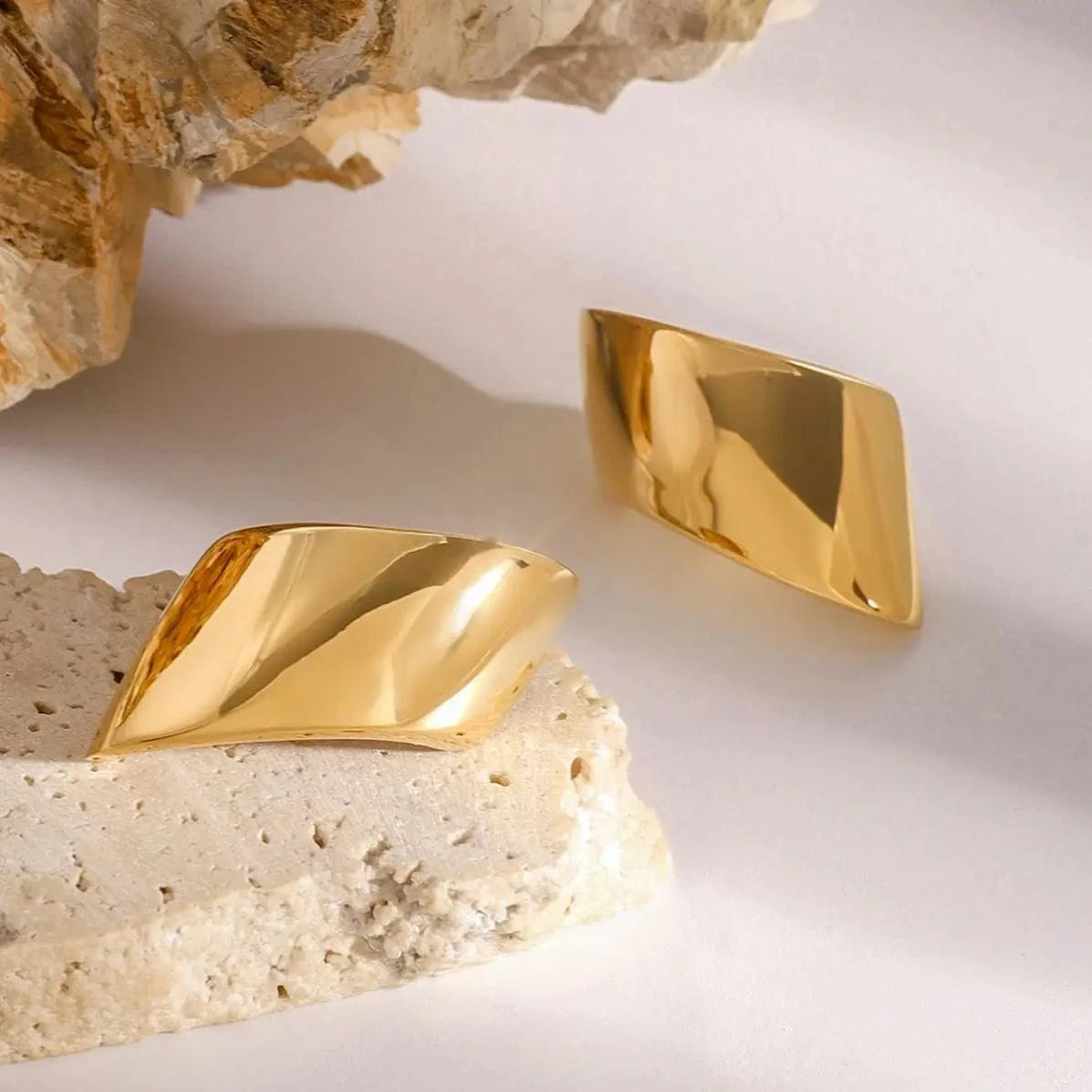TRENDY / E2421 E2421 18k Gold Stainless Steel Fashionable Versatile Golden Trapezoid Earrings Unique Design with Left and Right Sides