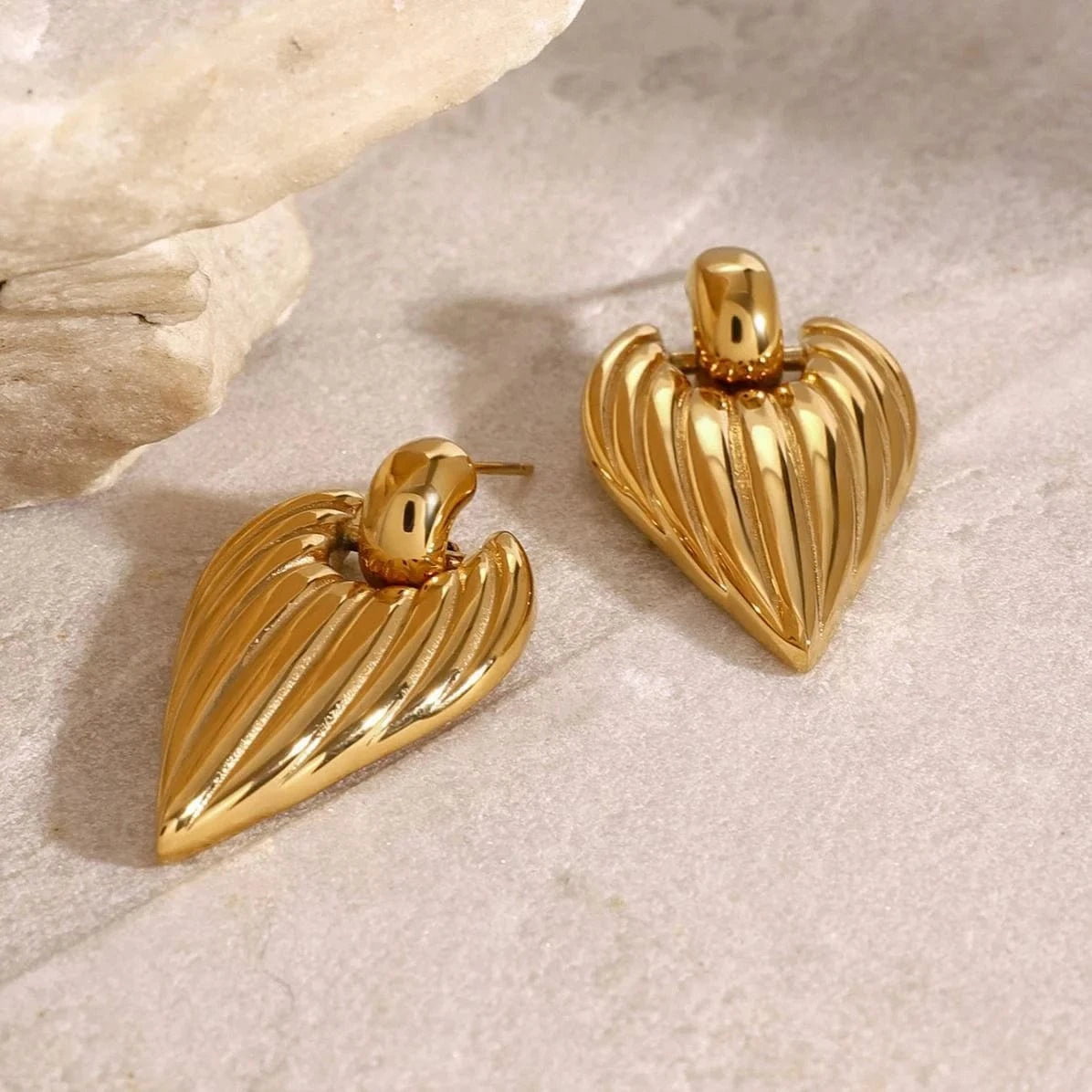 trendy / E2502 E2502 Designer Jewelry 18K Gold Stainless Steel Earrings Women Heart Geometric Textured Hoop Earrings