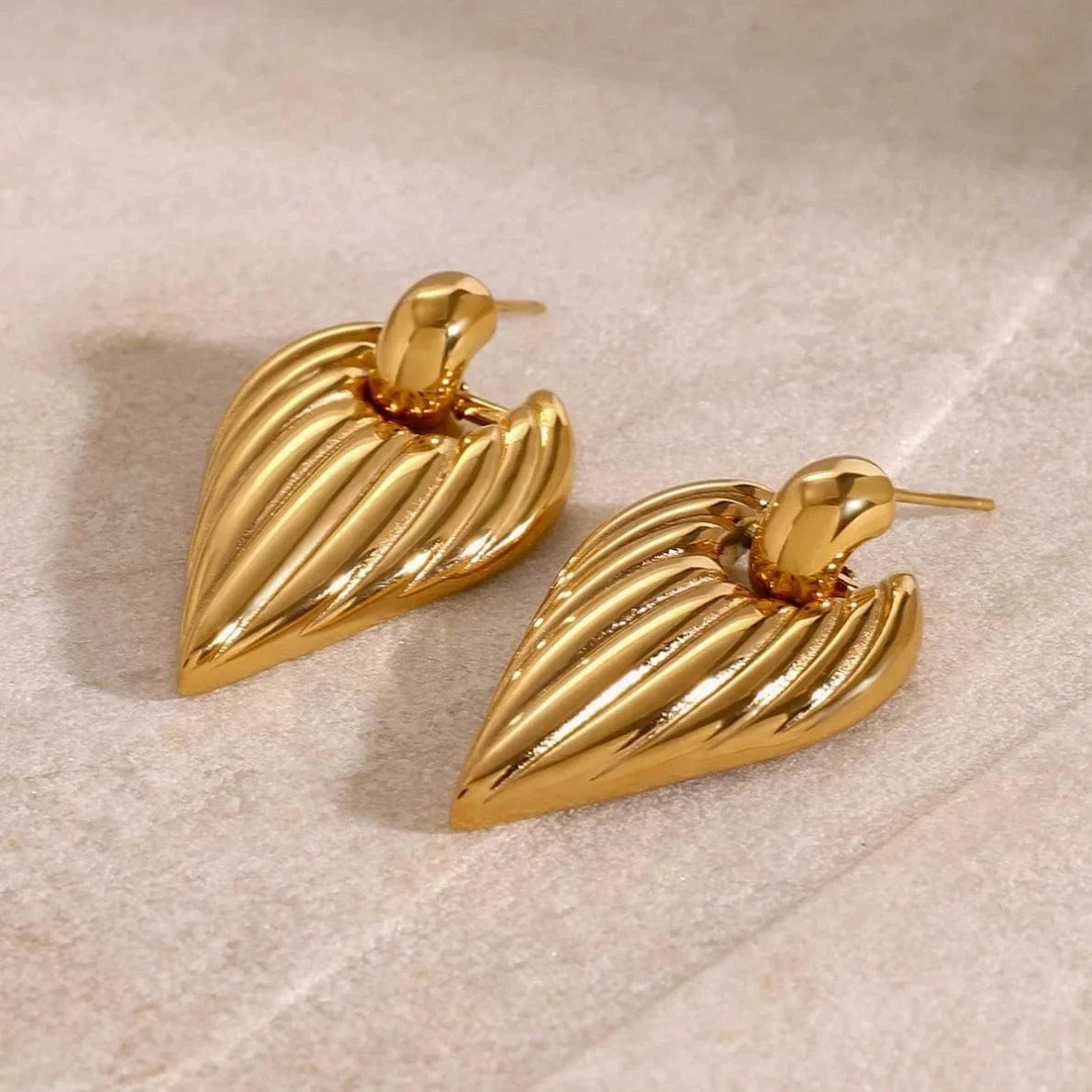 trendy / E2502 E2502 Designer Jewelry 18K Gold Stainless Steel Earrings Women Heart Geometric Textured Hoop Earrings