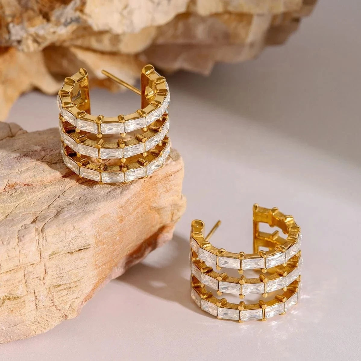 Trendy / E2521 E2521 Luxury Delicate Stainless Steel 18K Gold Layered C-shaped White Rectangular Zircon Earrings