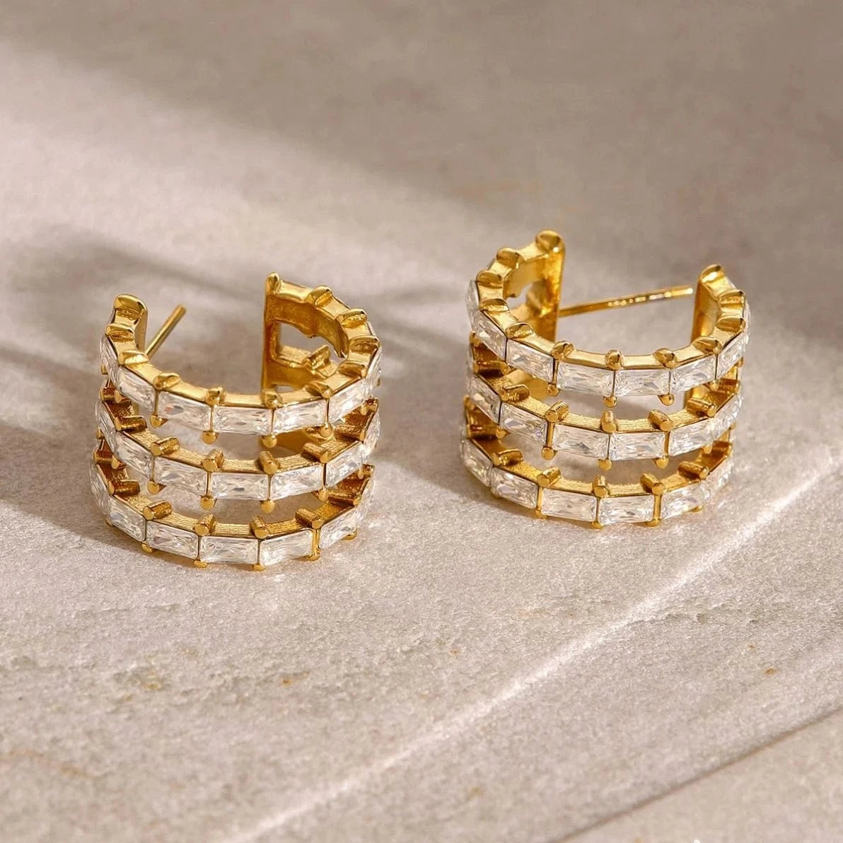 Trendy / E2521 E2521 Luxury Delicate Stainless Steel 18K Gold Layered C-shaped White Rectangular Zircon Earrings