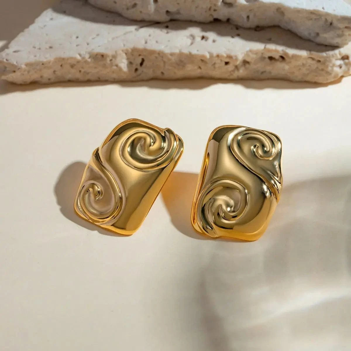 Trendy / E2673 E2673 Design 18K PVD Gold Steel High Polished Wave Texture Spiral Rectangle Shaped Earrings For Women