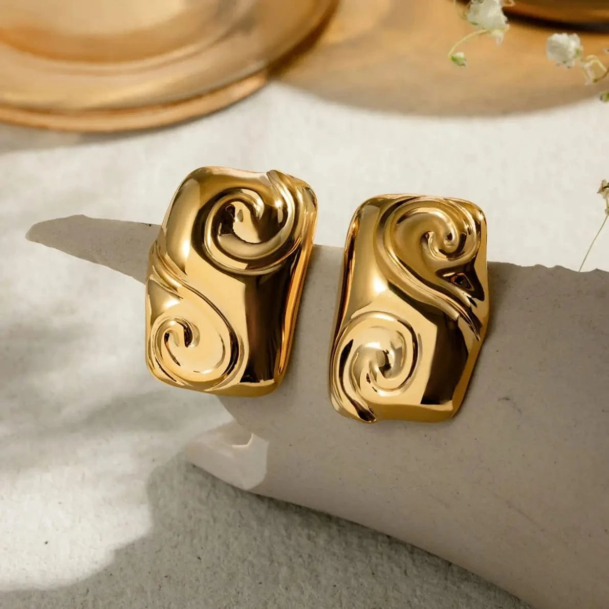 Trendy / E2673 E2673 Design 18K PVD Gold Steel High Polished Wave Texture Spiral Rectangle Shaped Earrings For Women