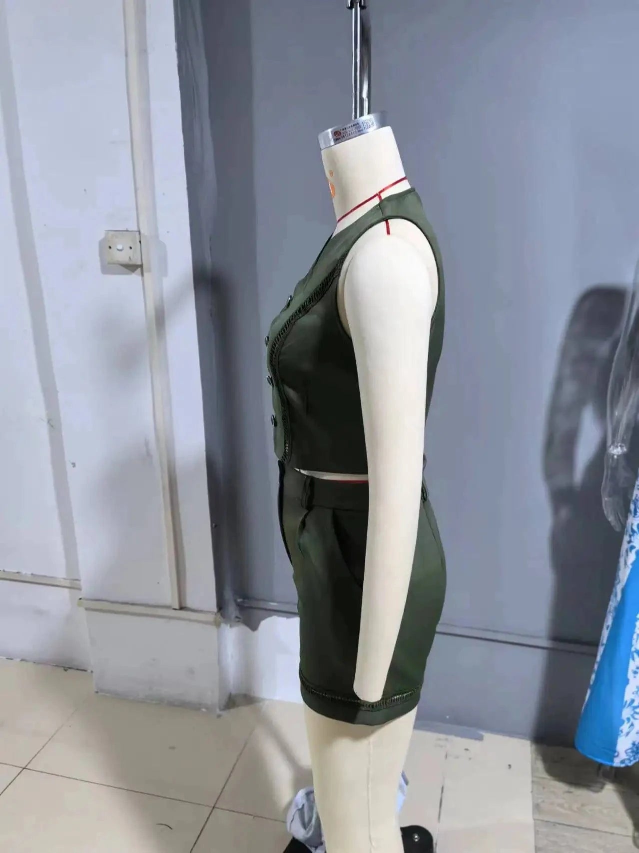 Two Piece Short Pants Suit Women Matching Set Solid Sleeveless Top High Waist Zipper Pant Slim Causal Elegant Office Lady Summer