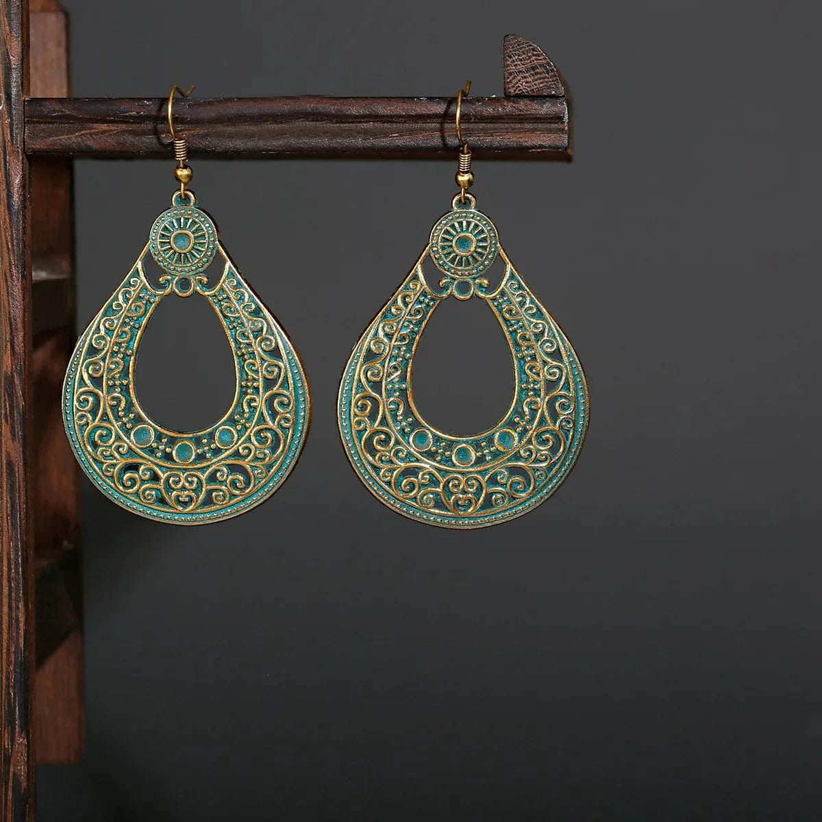 Vintage Carved Pattern Green Jhumka Water Drop Statement Hook Earrings For Women Egypt Tribal Gypsy Wedding Indian Jewelry