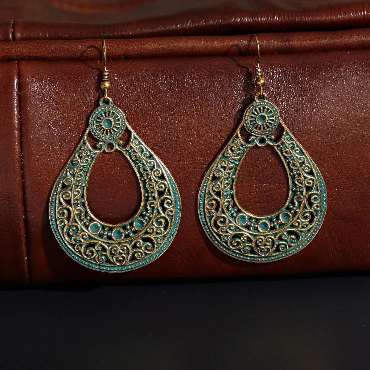 Vintage Carved Pattern Green Jhumka Water Drop Statement Hook Earrings For Women Egypt Tribal Gypsy Wedding Indian Jewelry