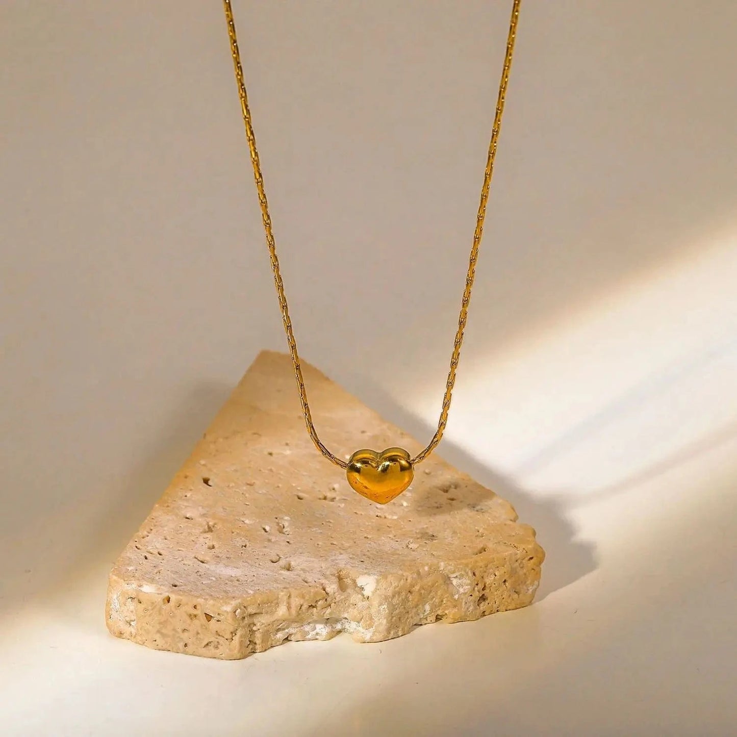 Waterproof / 18inches / N2459 N2459 New Arrival 18K PVD Gold Plated Heart Pendant Choker Jewelry Party Stainless Steel Simple Smooth Heart Necklace for Girls