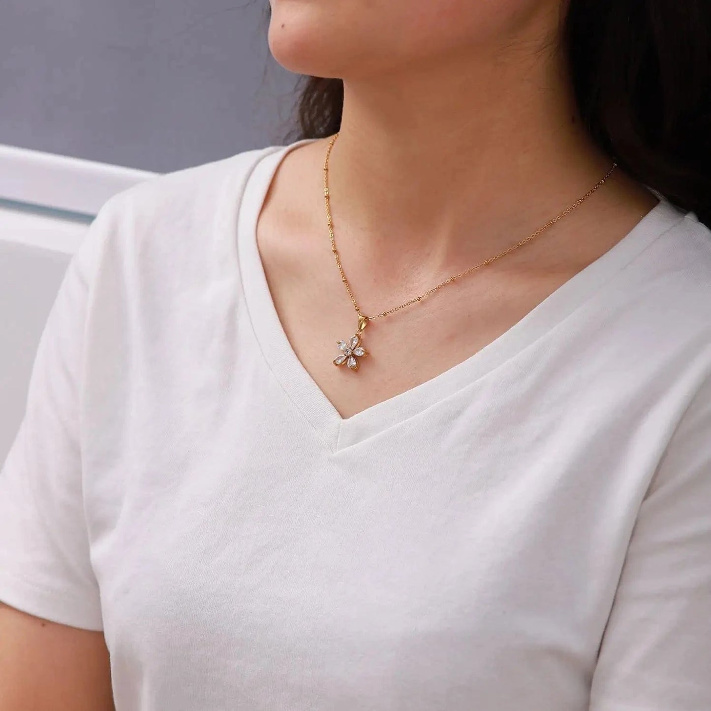 Waterproof / N2495 N2495 18K Plated Stainless Steel Gift 16mm white Cubic Zirconia five-petal flower pendant necklace