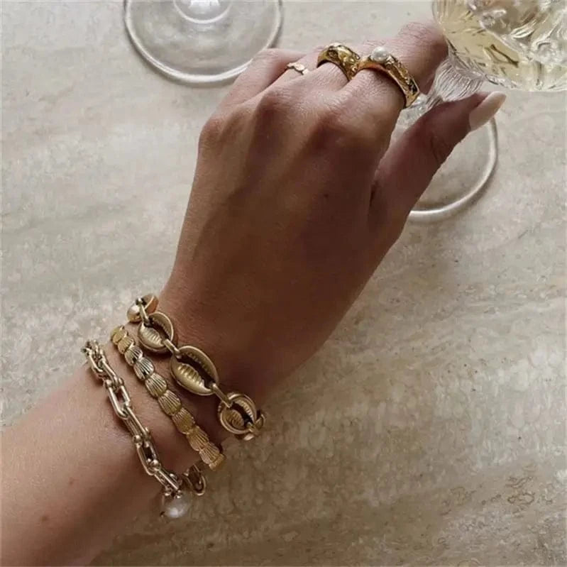 Waterproof / Picture / BG909 BG909 New Trendy Stainless Steel 18K Gold plated Fashion Jewelry Shell Shape Opening Bangles For Women