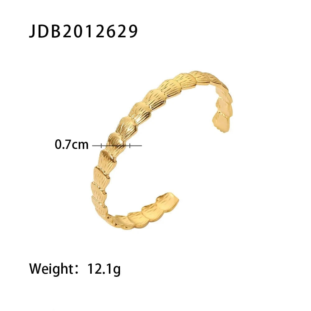 Waterproof / Picture / BG909 BG909 New Trendy Stainless Steel 18K Gold plated Fashion Jewelry Shell Shape Opening Bangles For Women