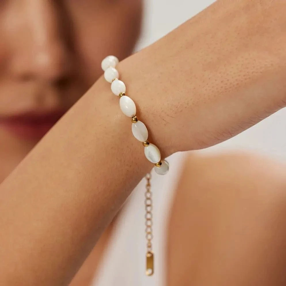 Waterproof / Picture SHow / BR996 BR996 Summer Jewelry Charm Bead Bracelet Stainless Steel Natural White Oval Shell Stones Bracelet for Women