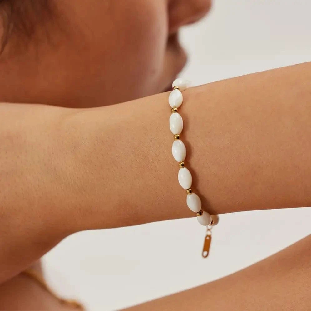 Waterproof / Picture SHow / BR996 BR996 Summer Jewelry Charm Bead Bracelet Stainless Steel Natural White Oval Shell Stones Bracelet for Women