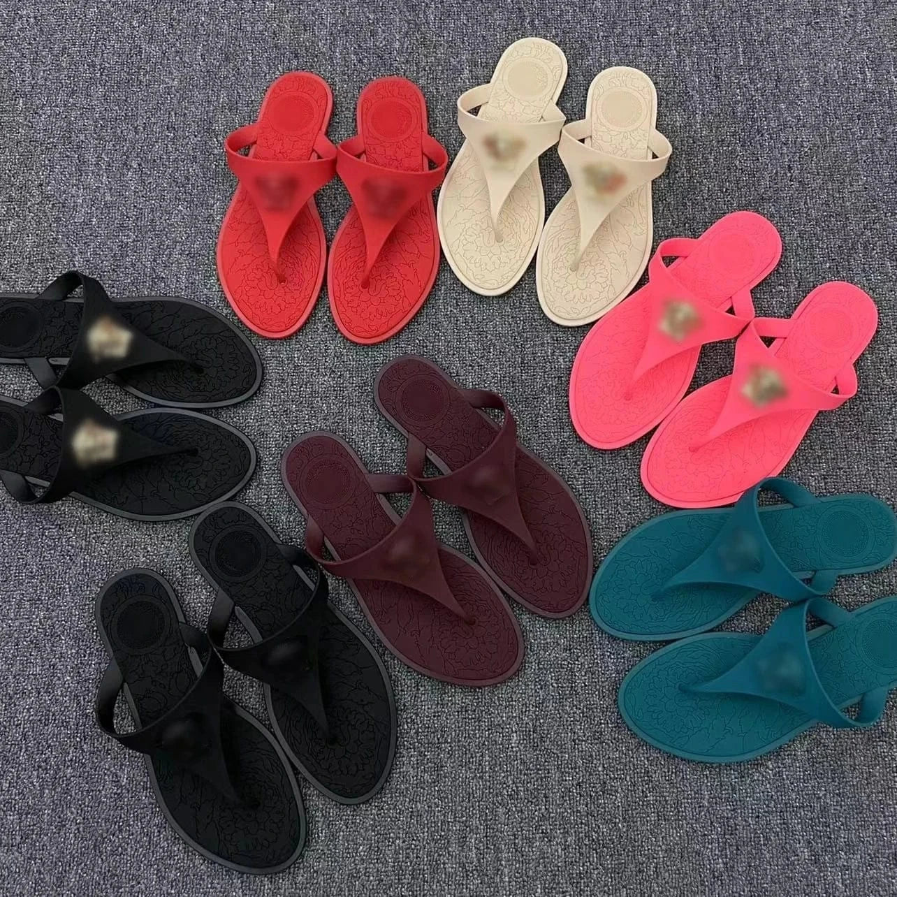 Wholesale designer brand sandal fashion summer ladies flat slipper black PU leather flip flops slippers for women