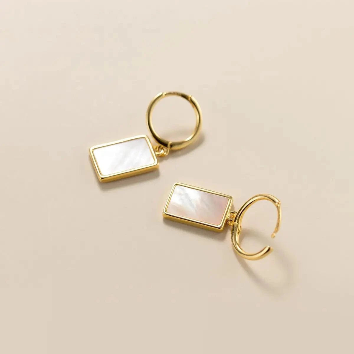 wholesale fashion 925 sterling silver Rectangle shell gold plated hoop earrings for women dropshipping