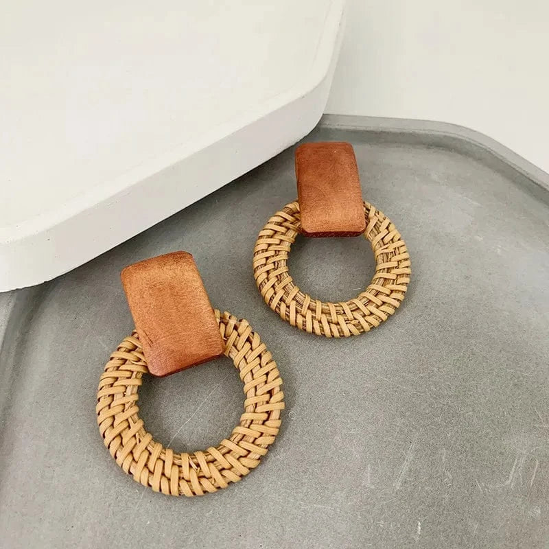 Wholesale Handmade Wood Boho Statement Earrings Natural Rattan Knit Straw Stud Earrings for Women