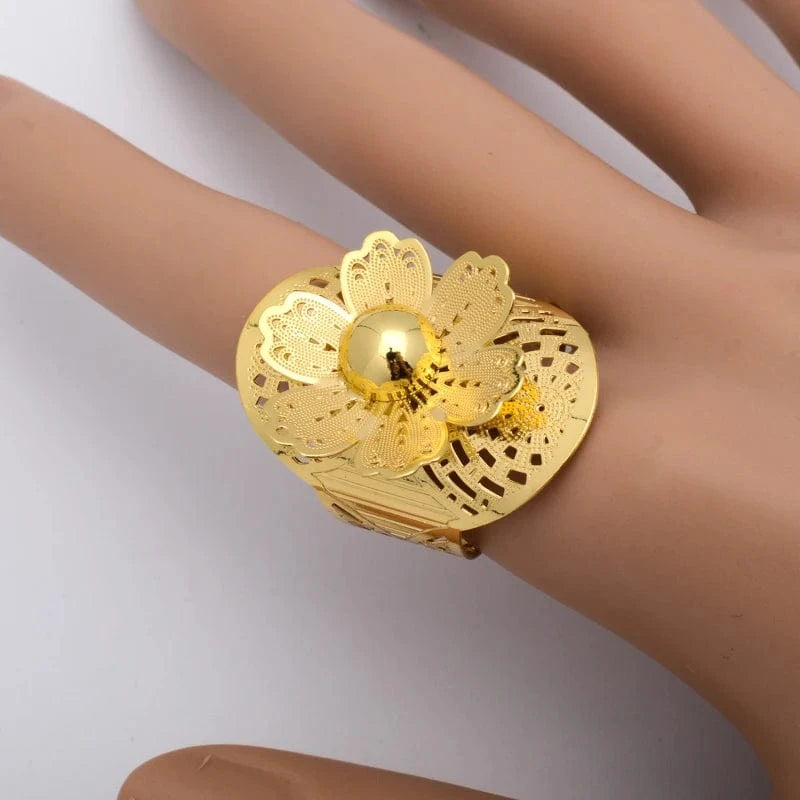 Wholesale Luxury Sets Hawaiian Indian Wedding Designers Charms For Bangles Bracelet Bangle And Ring Gold Plated