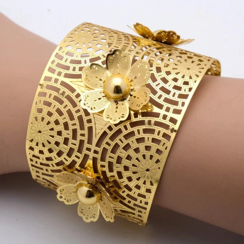 Wholesale Luxury Sets Hawaiian Indian Wedding Designers Charms For Bangles Bracelet Bangle And Ring Gold Plated