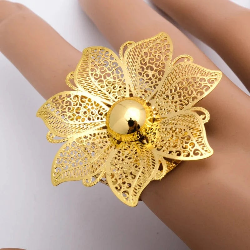 Wholesale Luxury Sets Hawaiian Indian Wedding Designers Charms For Bangles Bracelet Bangle And Ring Gold Plated