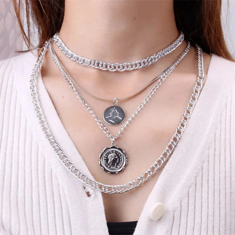 Wholesale Multilayer Retro Round Gold Plated Necklace Charm Pendant Necklace Hip Hop Jewelry