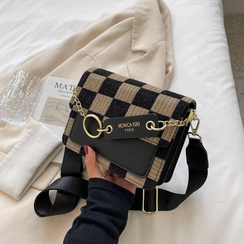 Wholesale New Fashion Trendy Handbags 2024 light feminine charm Wide Shoulder Strip Bags lady design purses for women