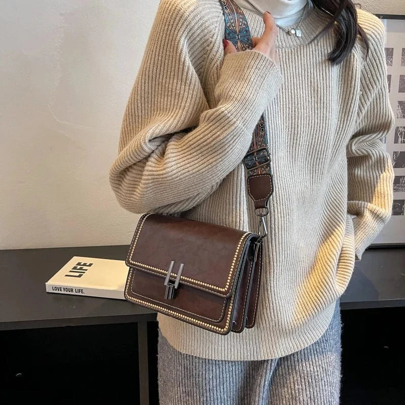 Wholesale New Fashion Wide Shoulder Strip Handbags 2024 Light Lady small Square bags lady design purses For Woman
