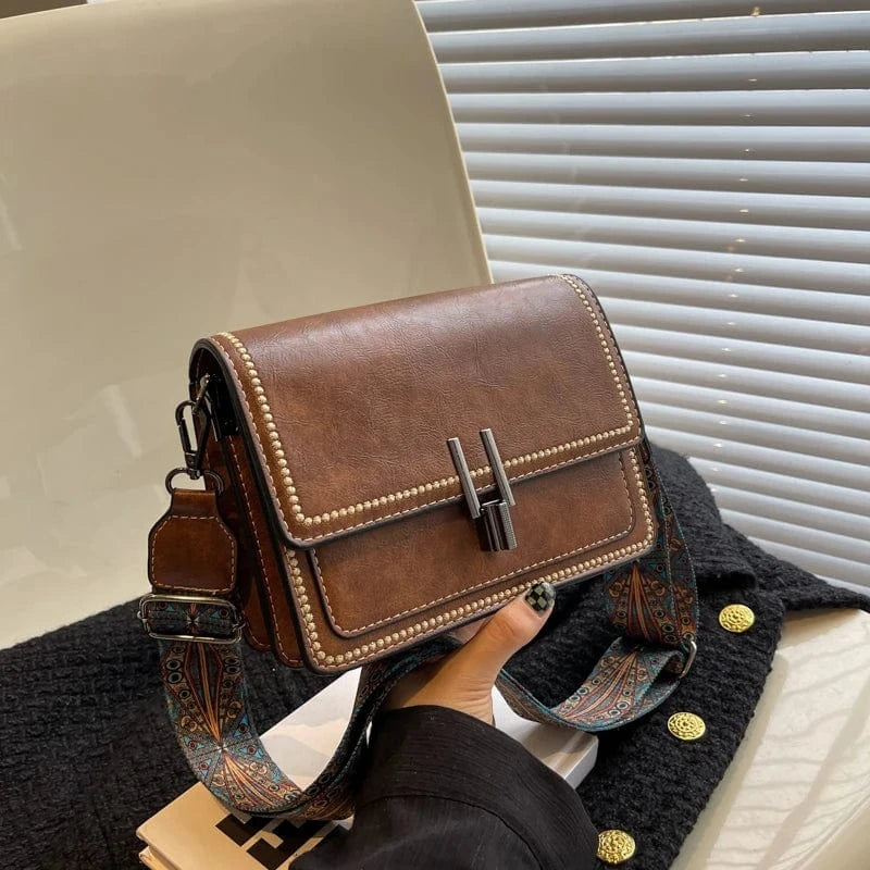 Wholesale New Fashion Wide Shoulder Strip Handbags 2024 Light Lady small Square bags lady design purses For Woman