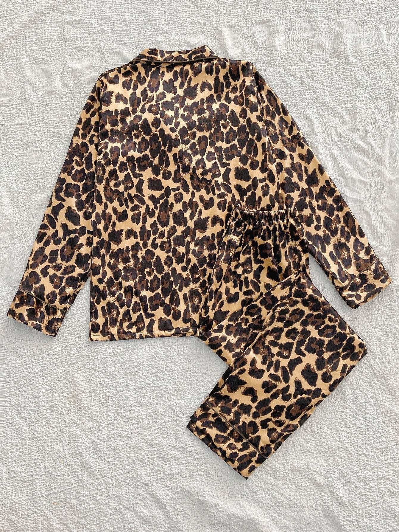 Women 2 Pieces Satin Pajamas Set Spring Autumn Long Sleeve Button Up Shirt and Casual Loose Elastic Pants Sleepwear Loungewear