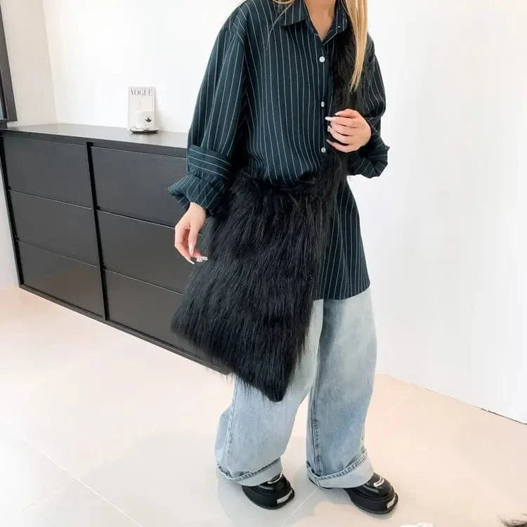 Women Faux Fur Shoulder Bag Fluffy Plush Winter Women Handbags Cute Large Crossbody Bags for Women 2024 Tote Lady Shopper