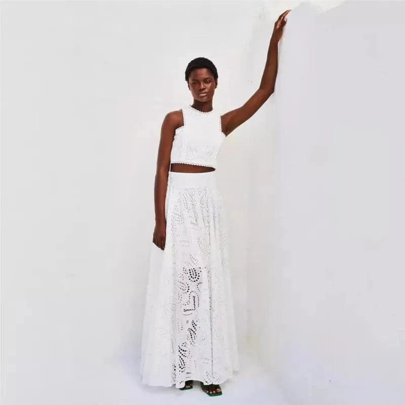 Women Hollow Out Sleeveless Embroidery Two-Piece Set 2025 O-Neck Blouse + Lace Pockets Skirt beach New Two Piece Set