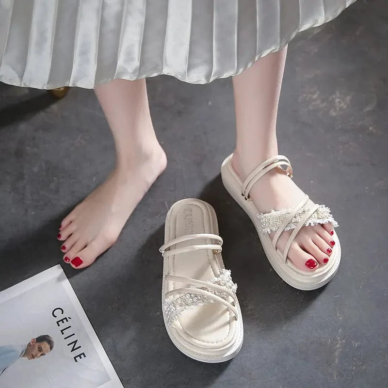 women's 2024 new thick sole small fresh external sandals women's casual slippers