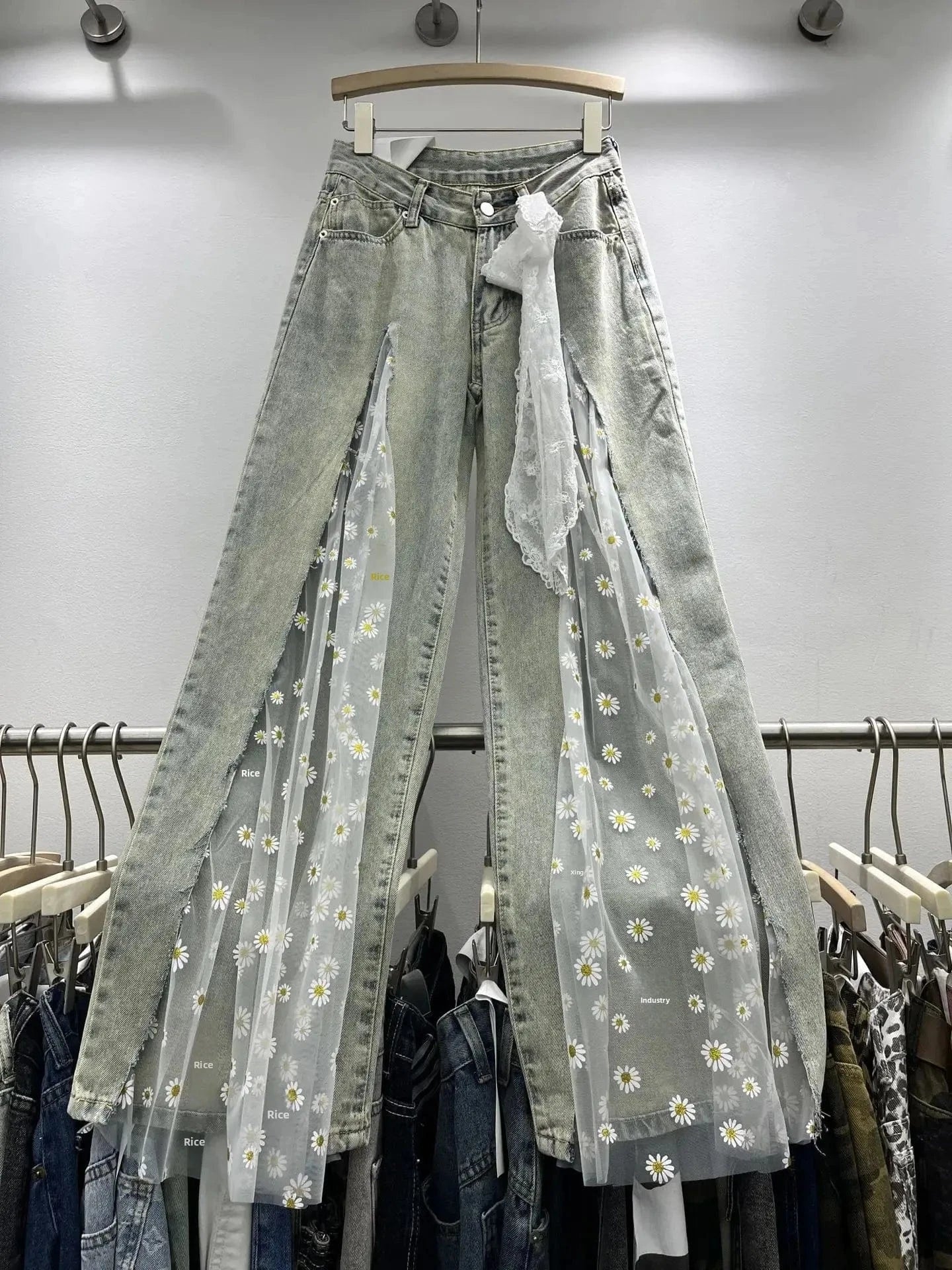 Women's Embroidered Hollow out Wide Leg Jeans Straight Cut Loose Long Trousers Spring Summer Fashionable Cargo Pants