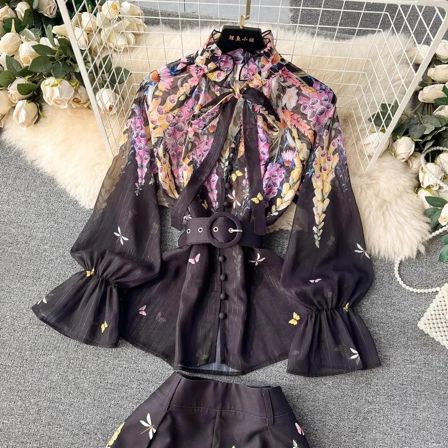 Women's Outfits Bright Silk Chiffon Shirt Blouse Top + Belt Shorts Two Piece Sets Summer Holidays Lavender Flower Shorts Suit