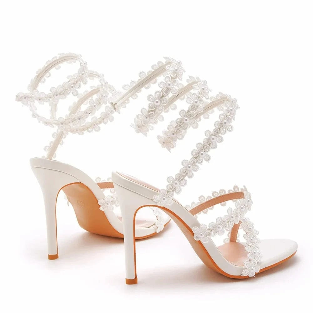 Women Wedding Shoes Fashionable White Floral Decor Open-toe Shoes T-strap Lace Up High Heel Sandals Ladies Dating Bridal Sandals