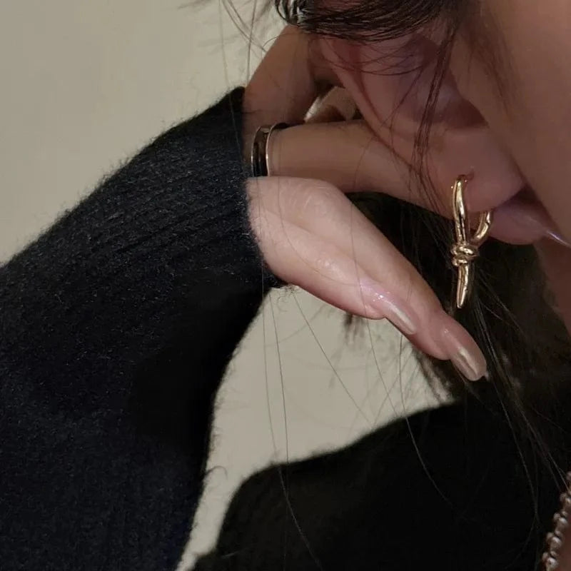 YB-A4691 Gold Korean Fashion Jewelry 925 Sterling Silver Geometric Knot Clip Earrings For Girls Gifts