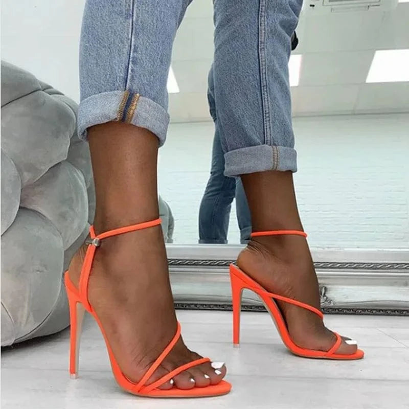 YQY4709 New Design Women Summer Bridal Wedding Sandals Round Toe Ladies PVC Beautiful Pointed Thin High Heel Sandals Women