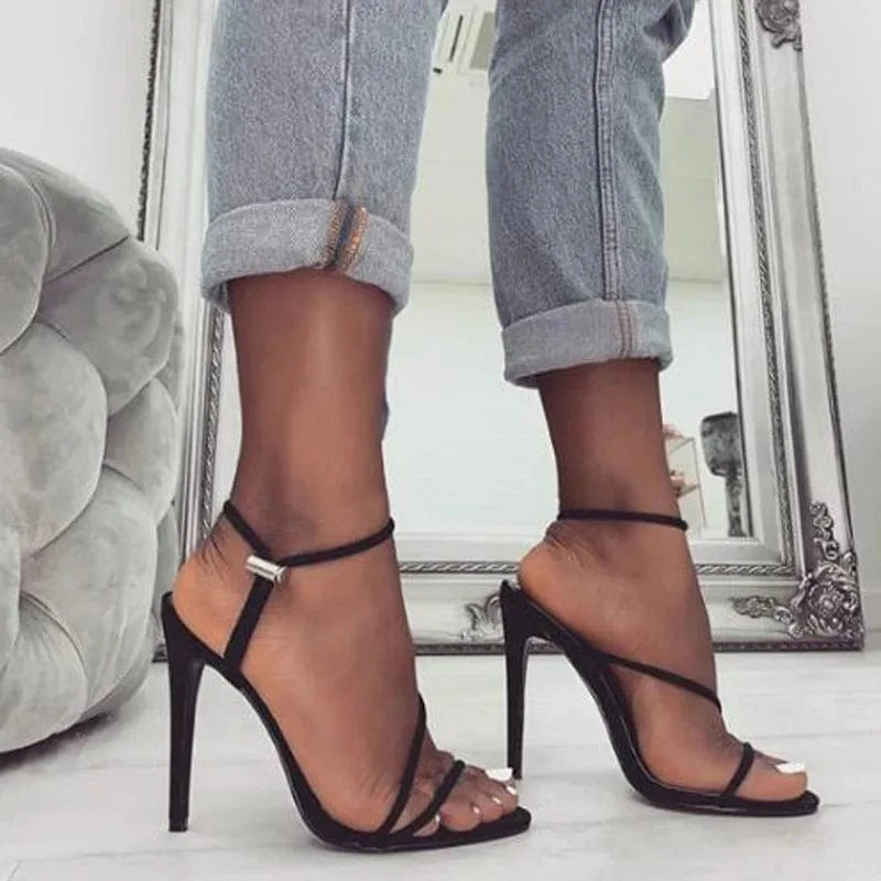 YQY4709 New Design Women Summer Bridal Wedding Sandals Round Toe Ladies PVC Beautiful Pointed Thin High Heel Sandals Women