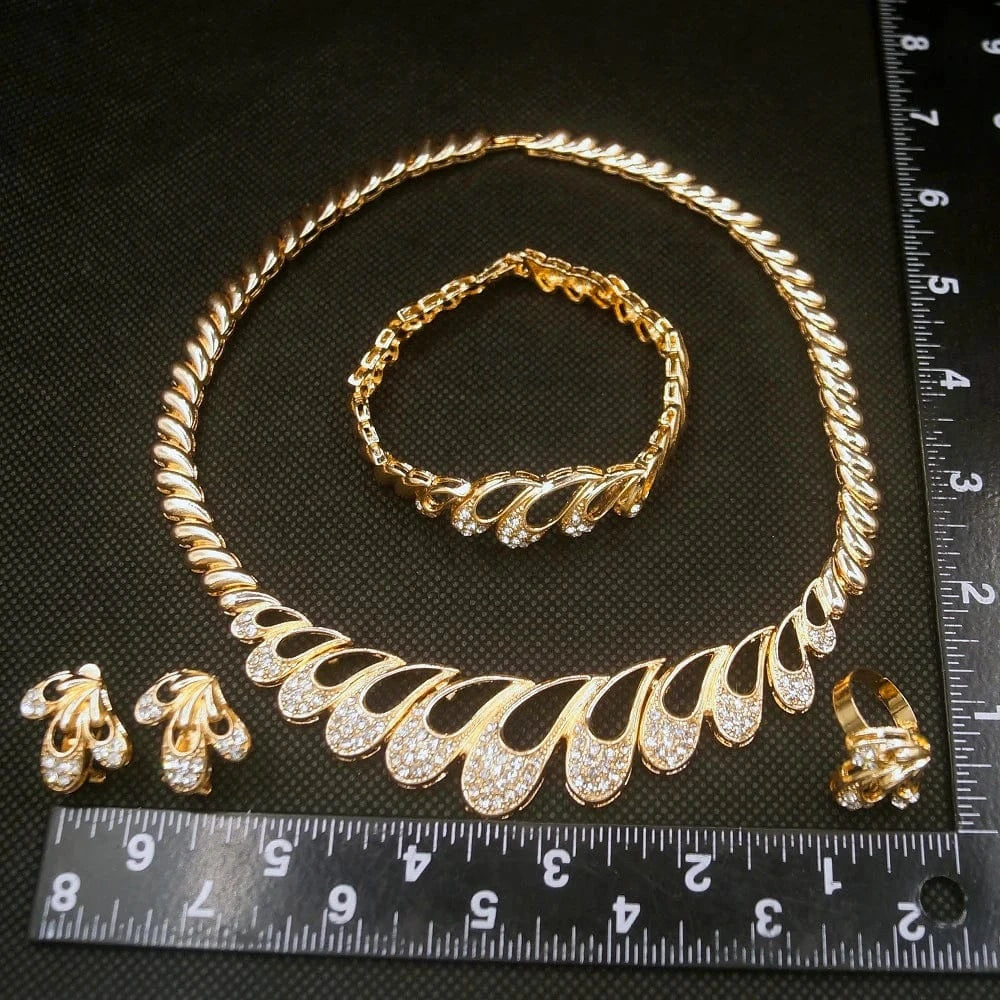 Zhuerrui Brand Designer Hot Selling Jewelry 18k Gold Wedding Jewelry Set Accessories Big Brazilian Gold Jewelry Sets HC10026