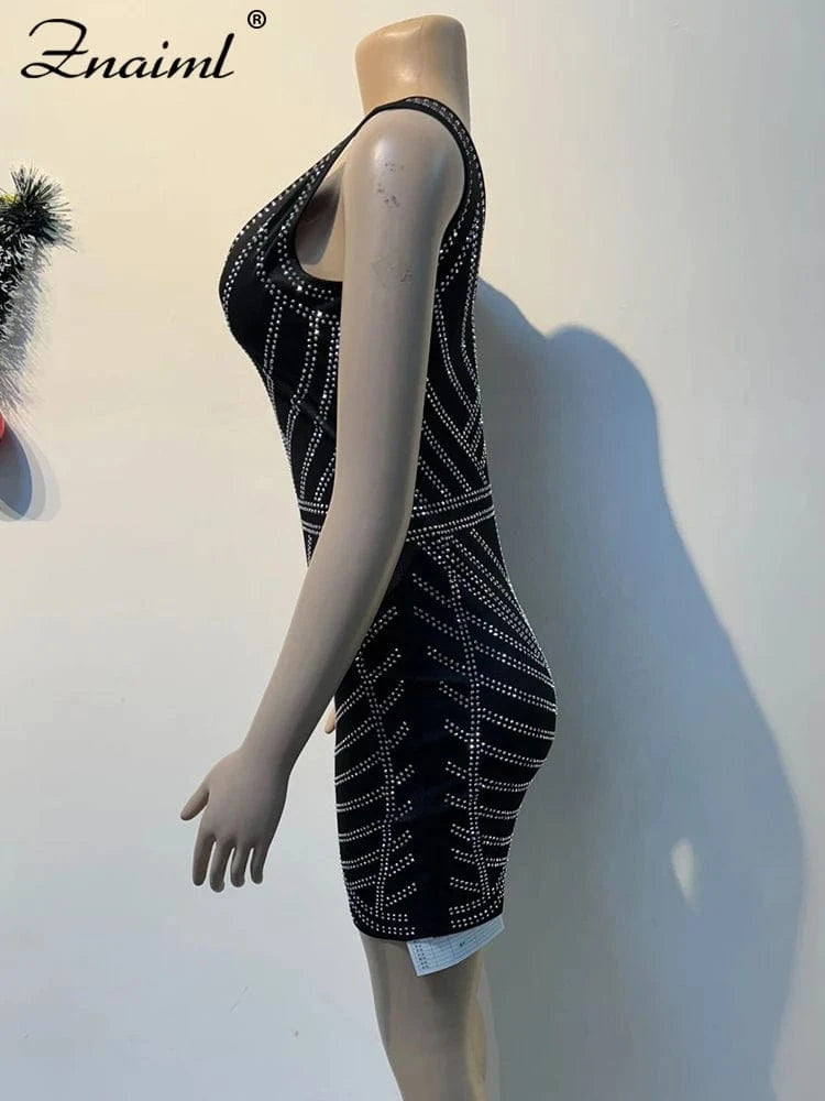 Znaiml Women's Rhinestones V-neck Black Mini Dress Prom Diamonds Sleeveless Slim Sexy Party Night Club Birthday Outfits Vestidos