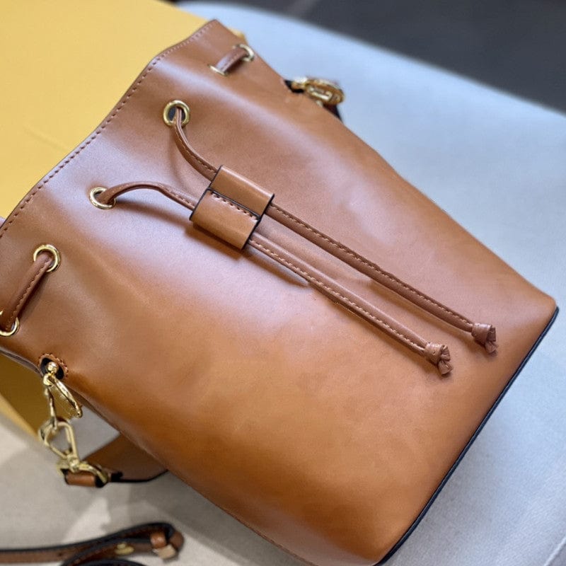 1pcs also wholesale price / Brown 2023 New custom logo designer famous brands large bags summertime leather handbags