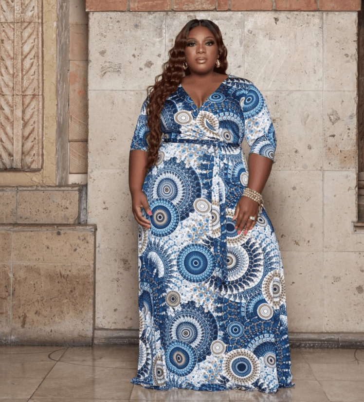 2022 European and American fashion women's printed V-neck large size dress big size dress