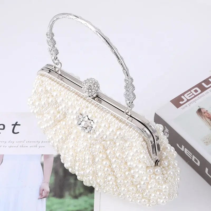 2022 Excellent Shell Shaped Pearl Exquisite Evening Messenger Bag With Silver Metal Handle Fashion Evening Clutch Beaded  Bag