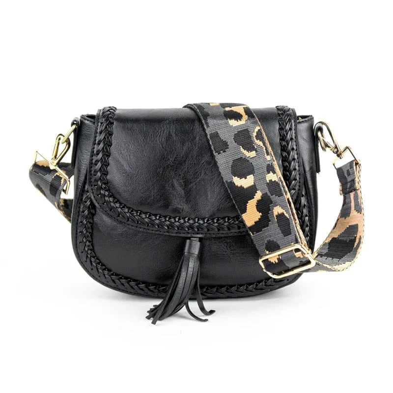 2022 New trend hot selling wholesale Europe Vintage Vegan Leather Retro Small Messenger Bags Saddle Bags Purse For Women